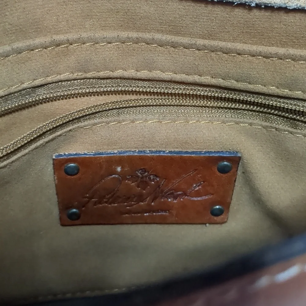 Patricia Nash Leather Tooled Cross Body Purse - Picture 3 of 8